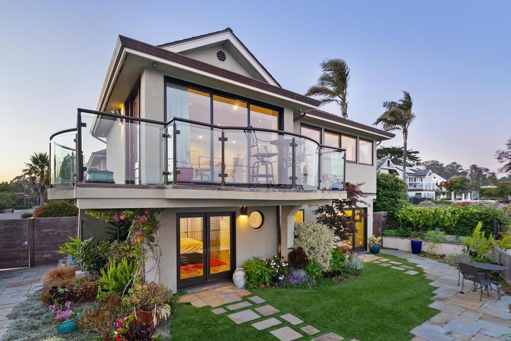 100 Oakland