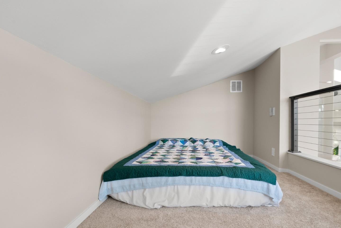 21 Kite Hill RD
