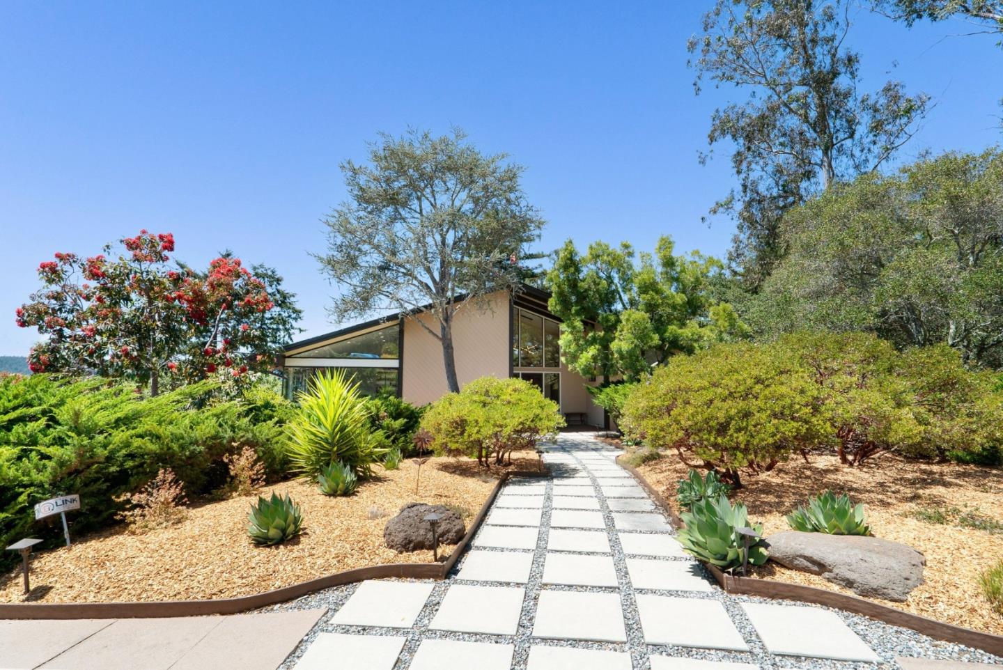 21 Kite Hill RD