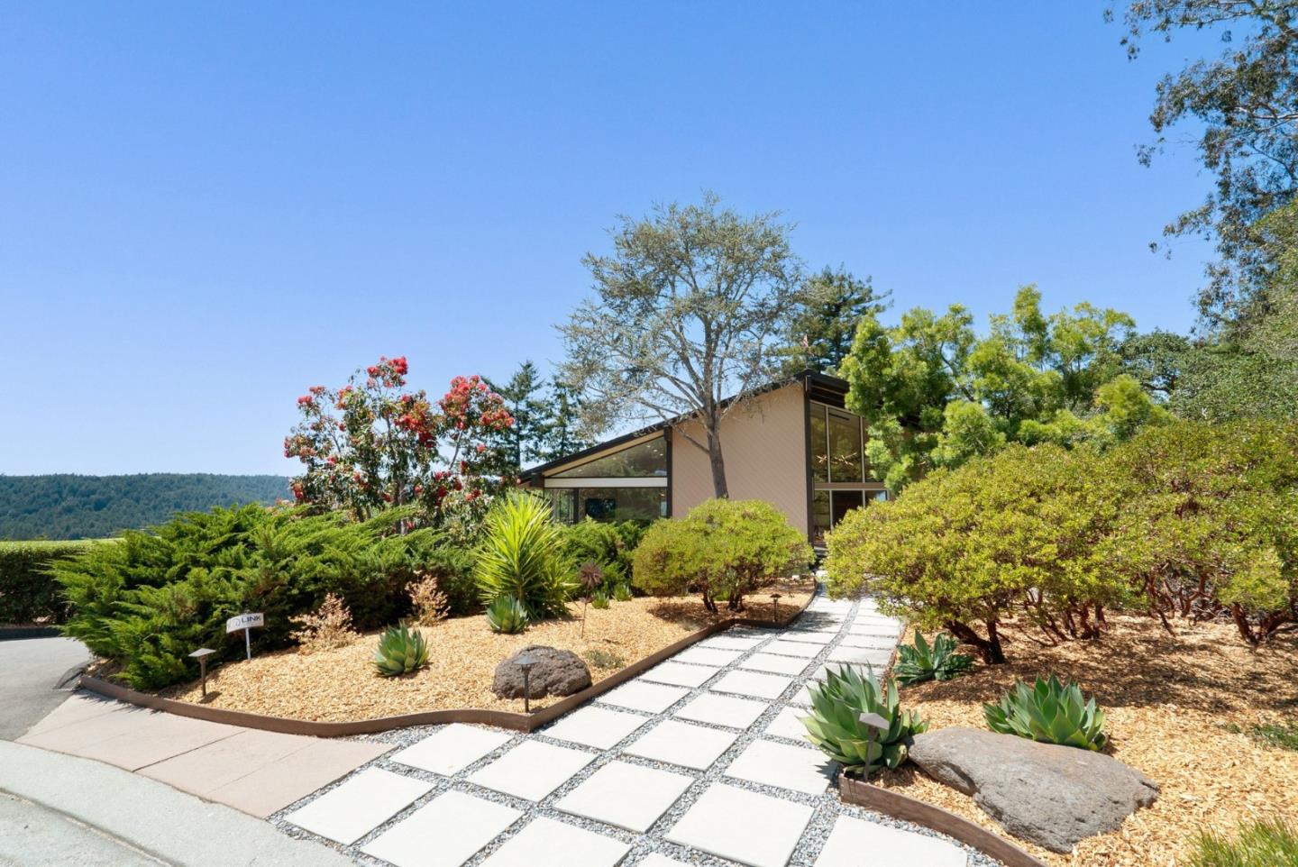 21 Kite Hill RD