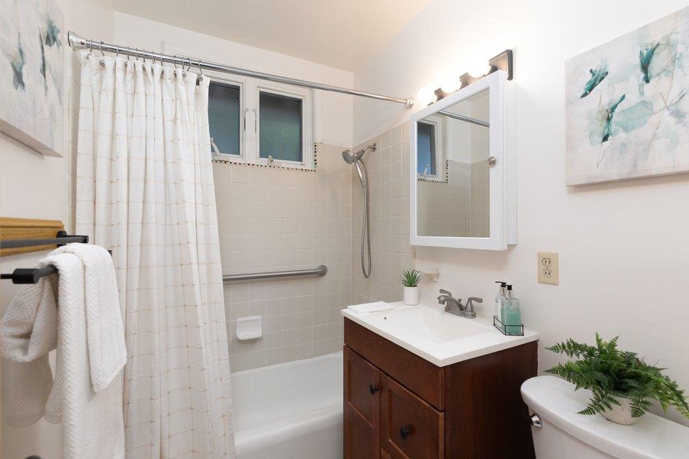 302 Coronado DR