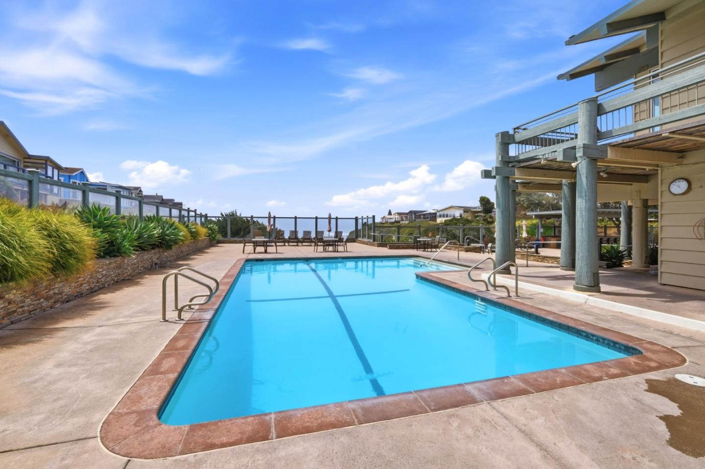 2395 Delaware Avenue 122