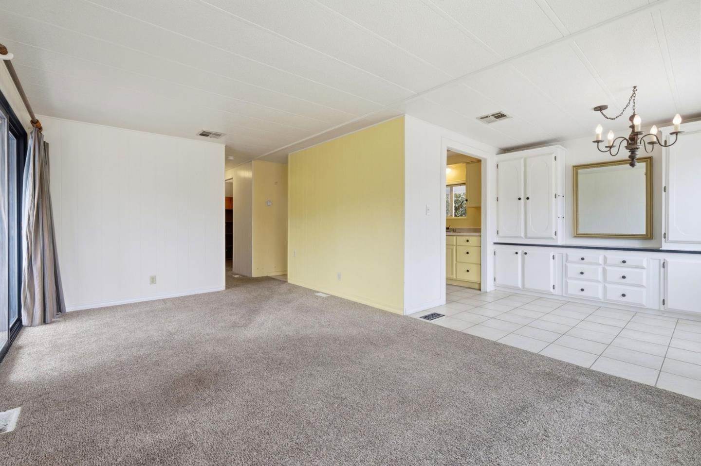 2395 Delaware Avenue 122