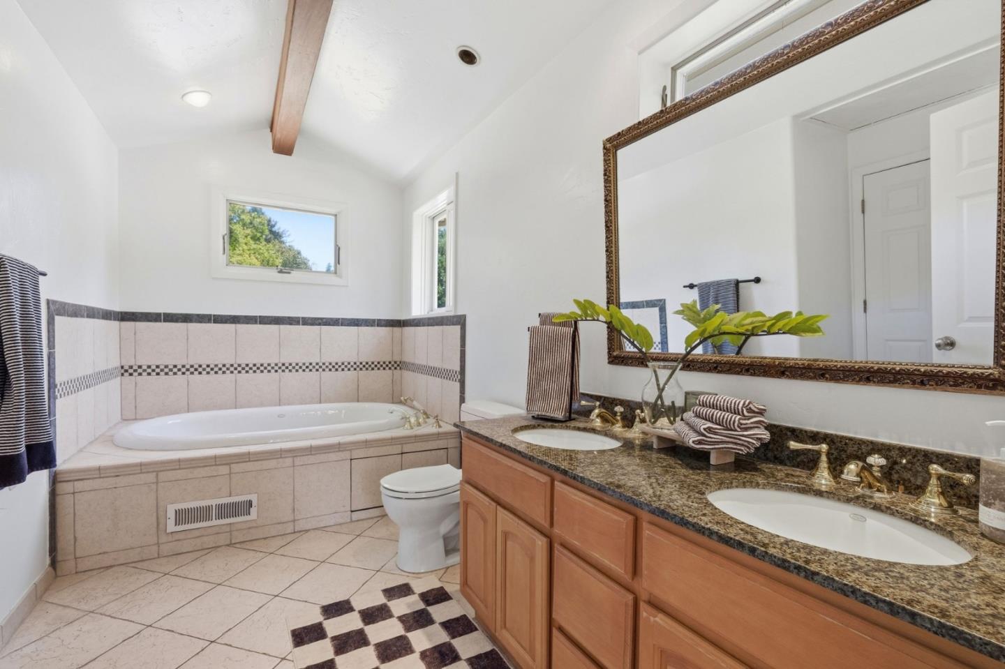 322 River RD