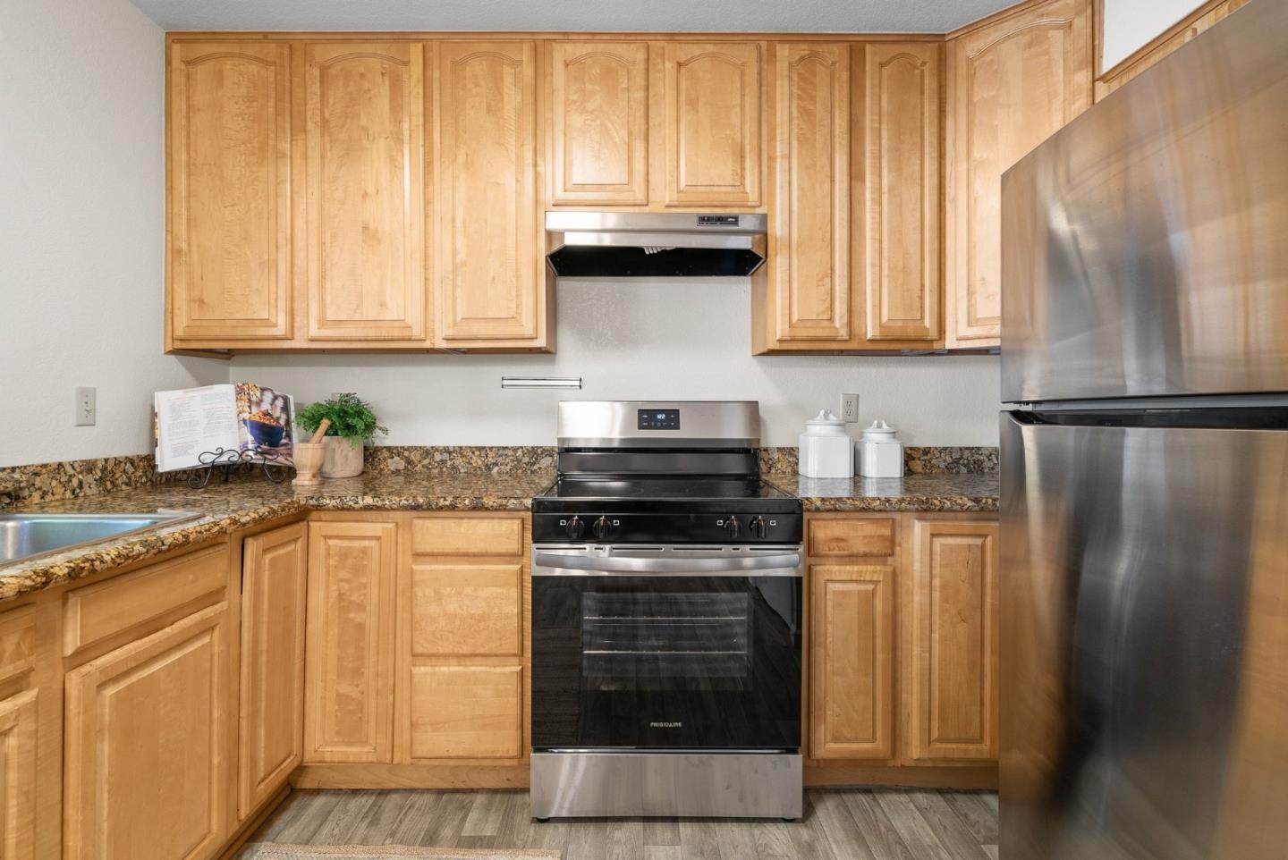 406 Sailfish DR