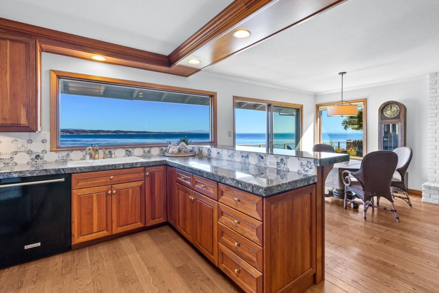 4250 Opal Cliff DR