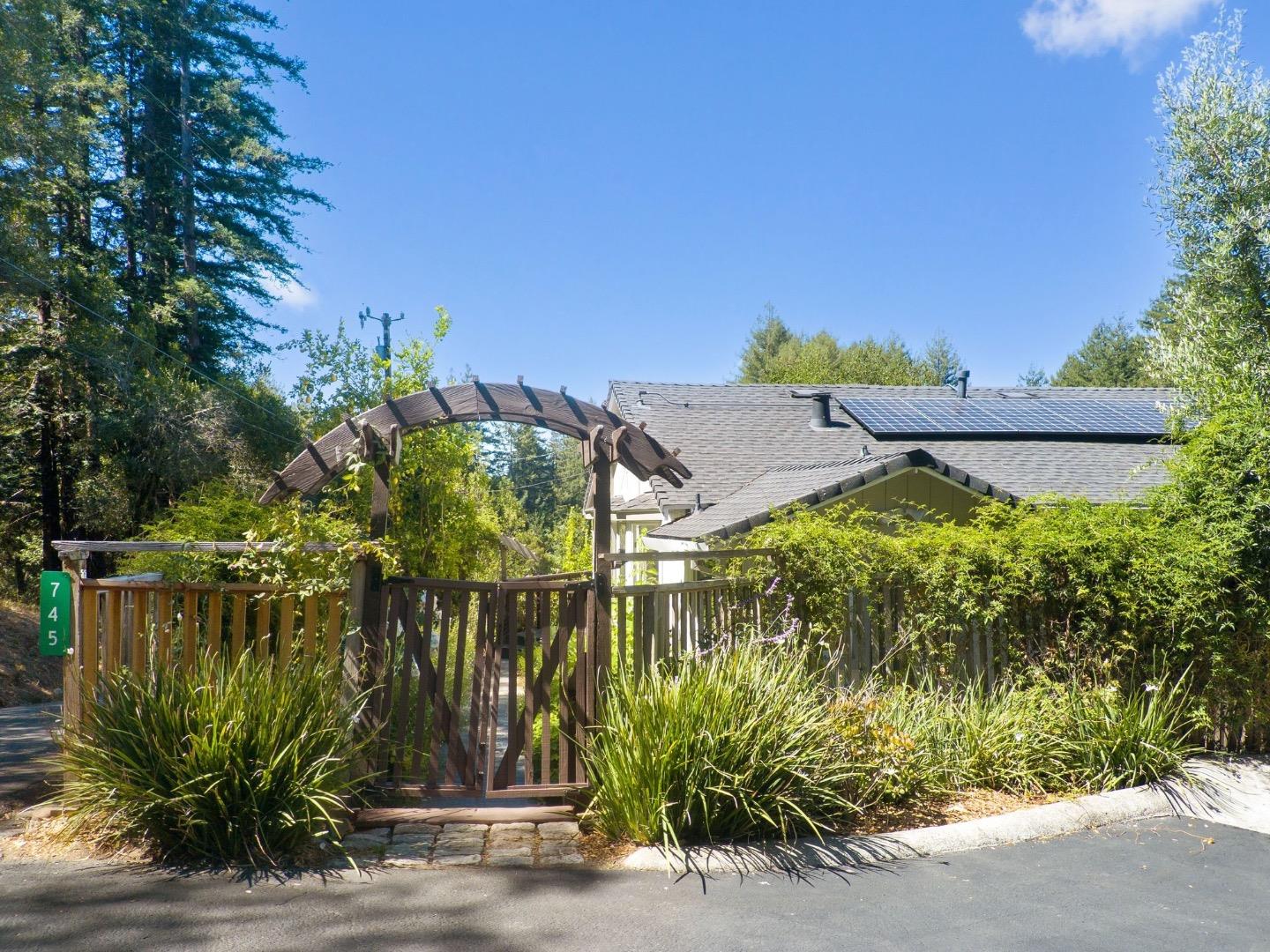 745 Granite Ridge DR