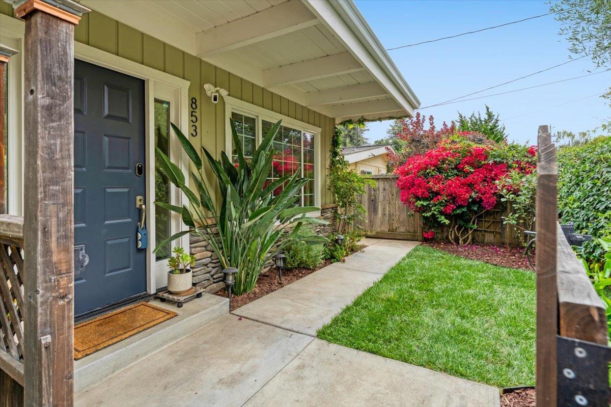 853 Old San Jose RD