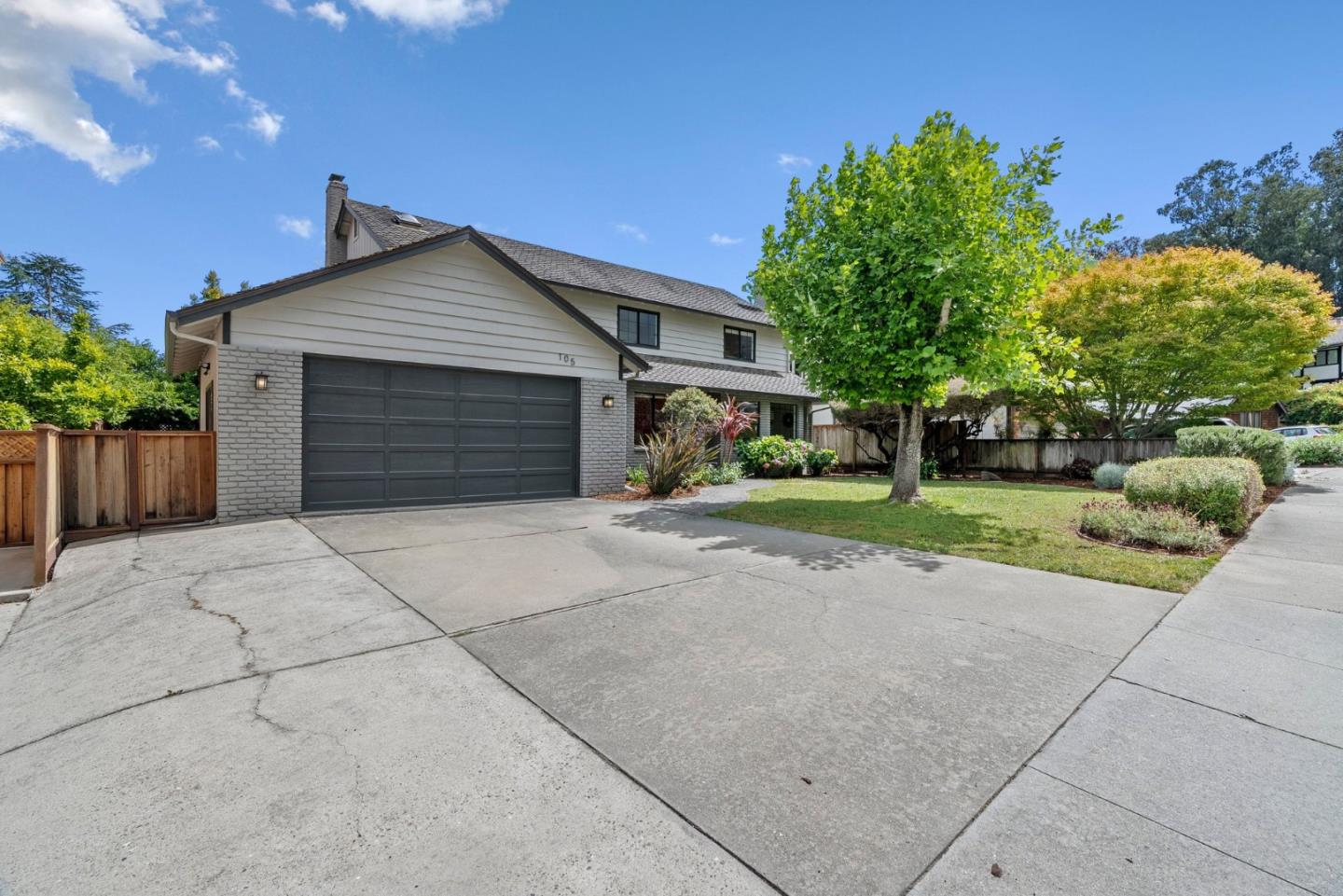 105 Quarry LN