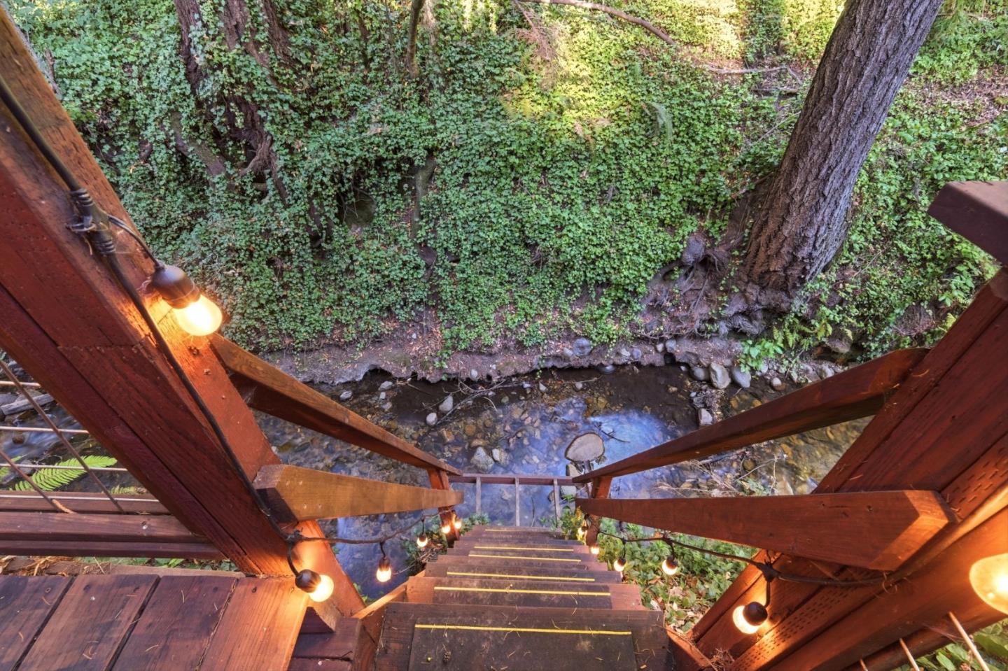339 Fall Creek DR