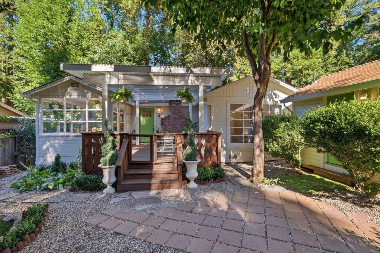 339 Fall Creek DR