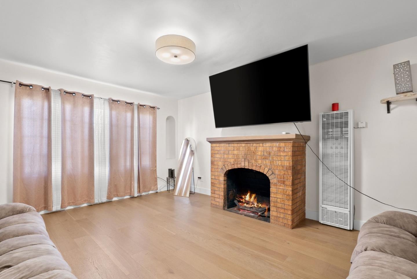 638 Orchard ST