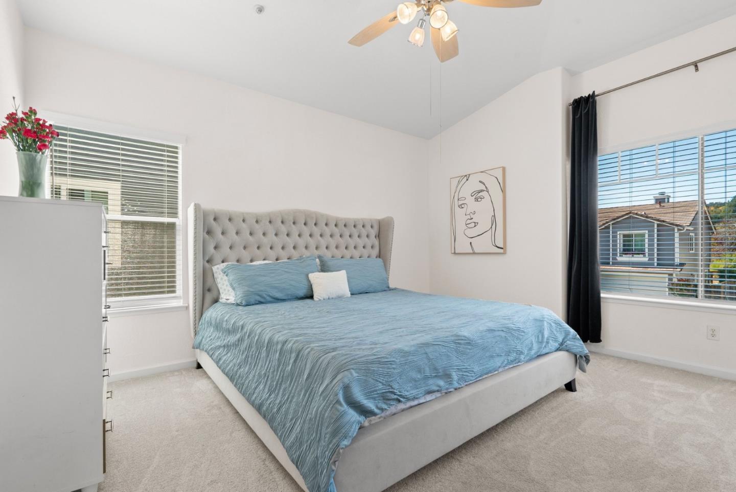 814 Coast Range DR