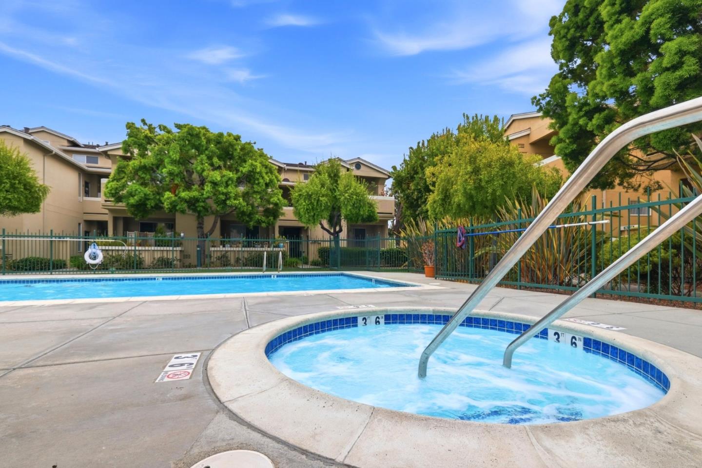 124 Everson DR