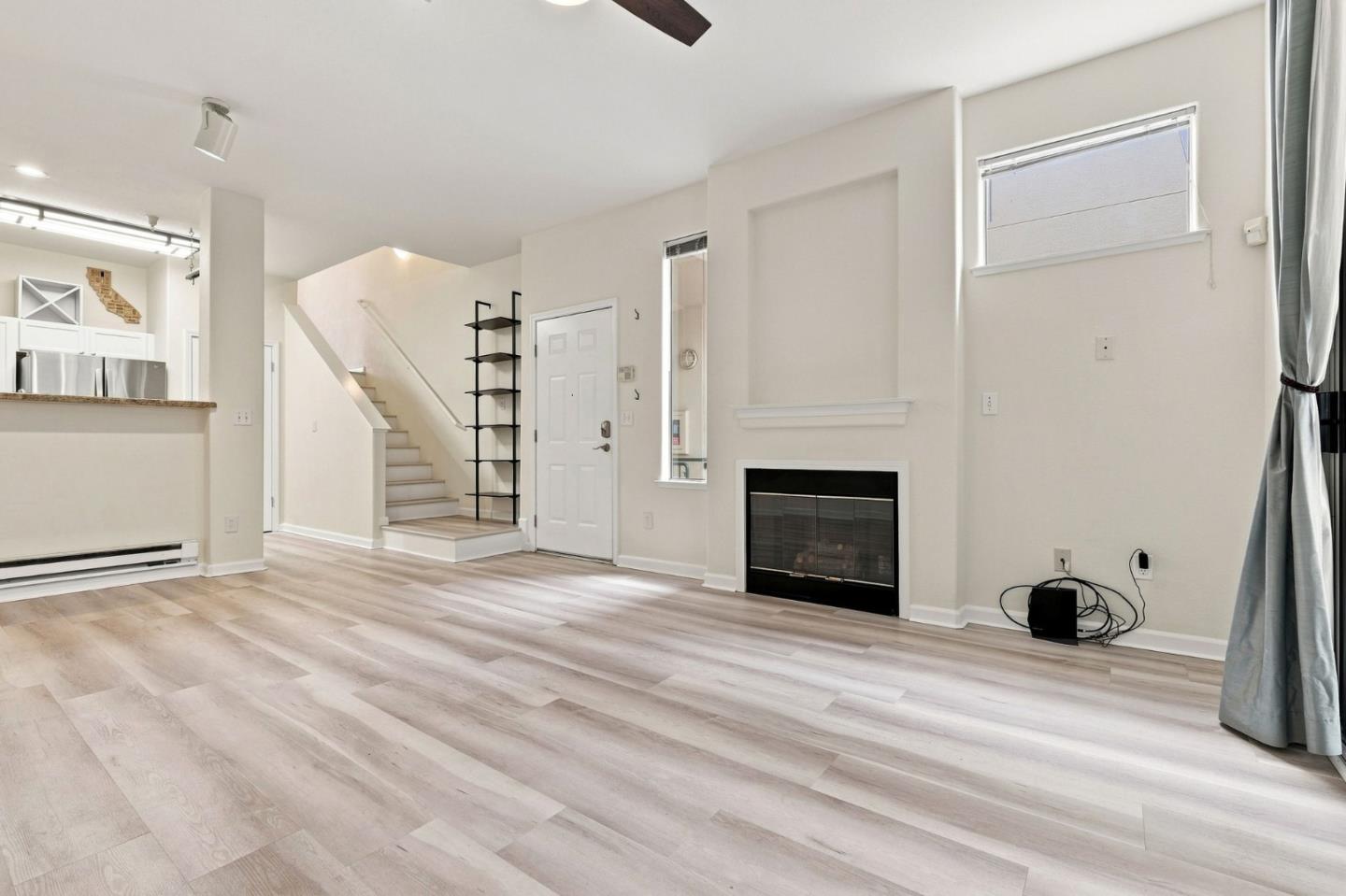 124 Everson DR