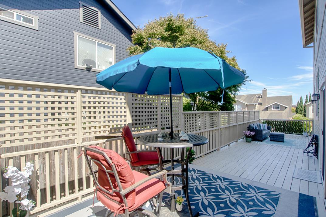 73 Firethorne WAY