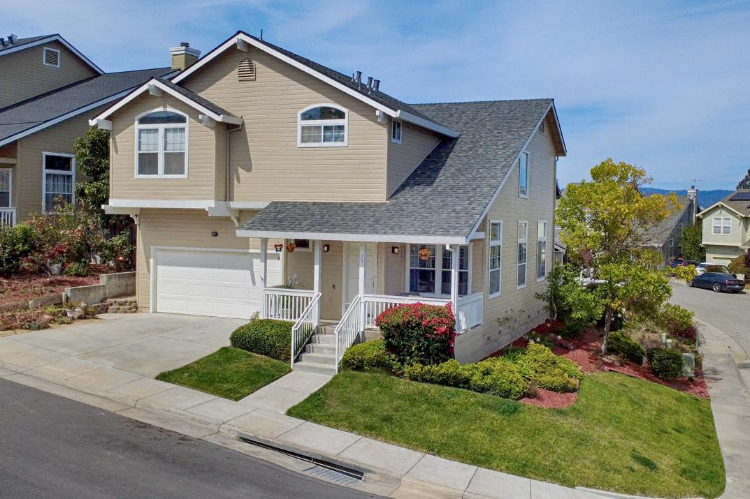 73 Firethorne WAY