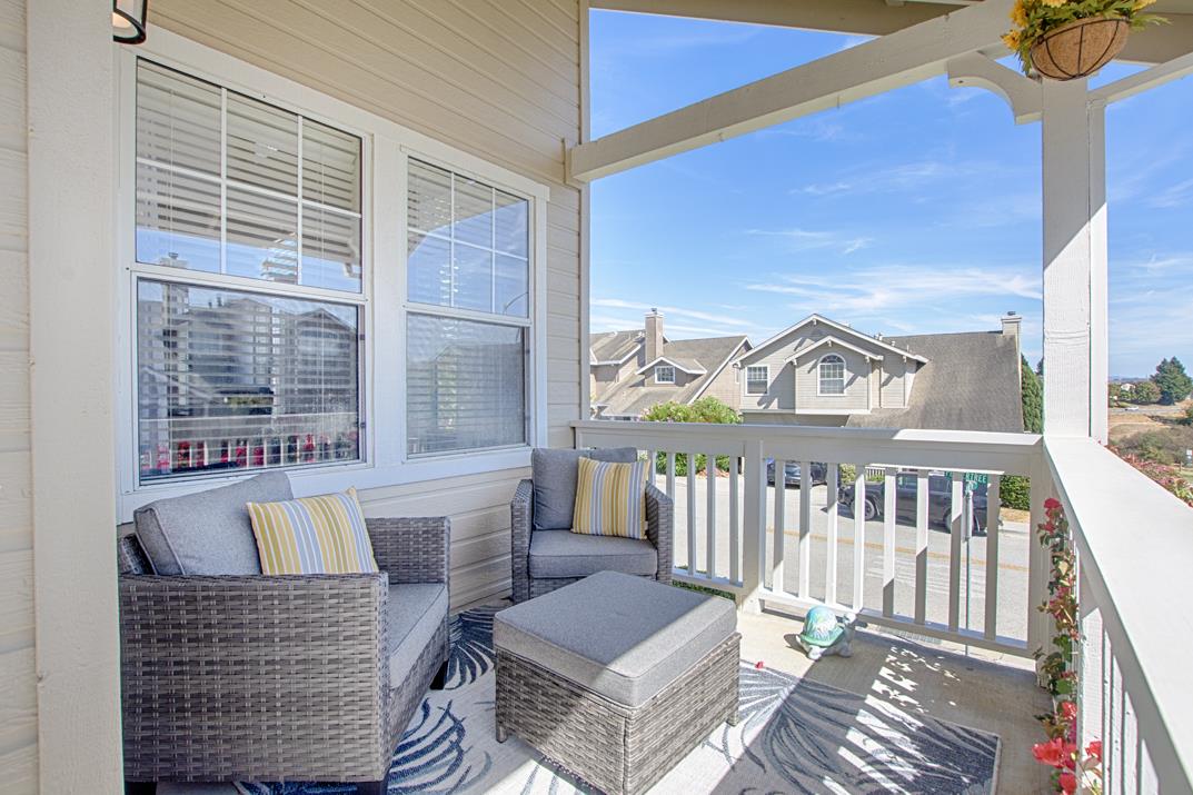 73 Firethorne WAY