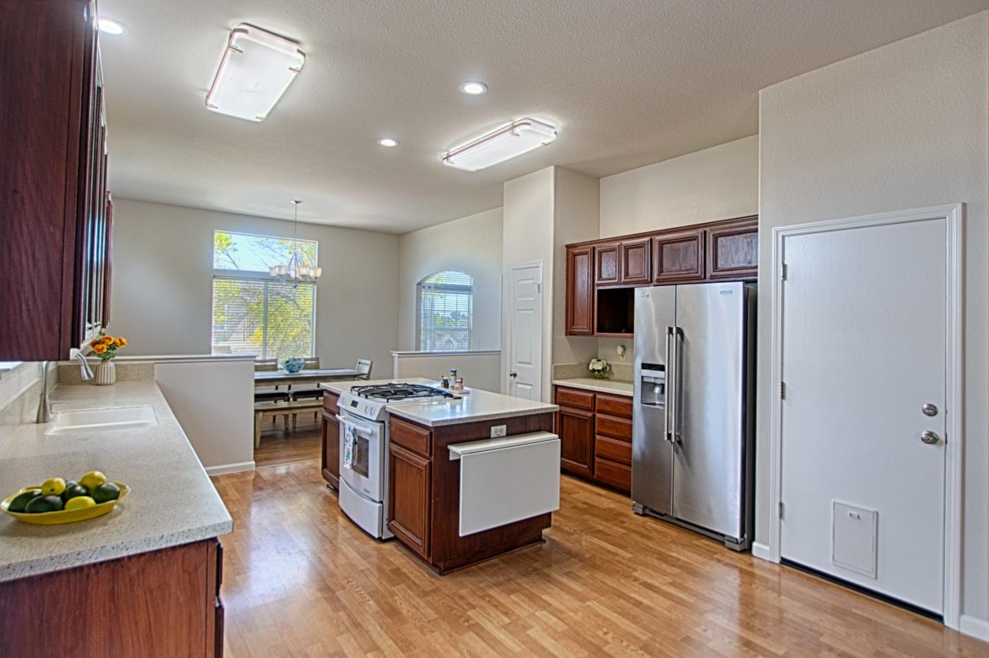 73 Firethorne WAY