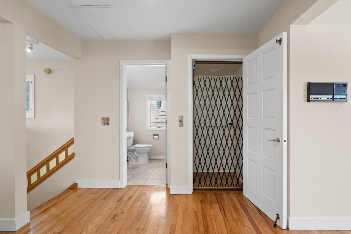 152 Frederick ST