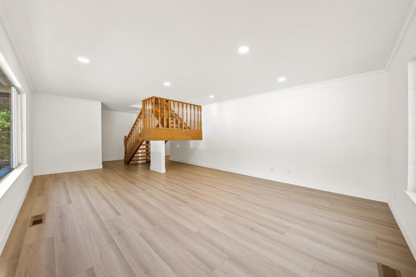 623 High ST