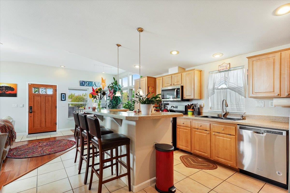 2395 Delaware AVE 1