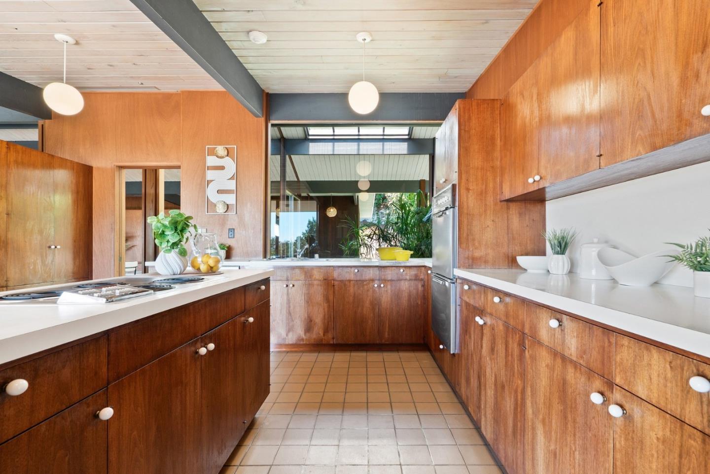 81 Pasatiempo DR