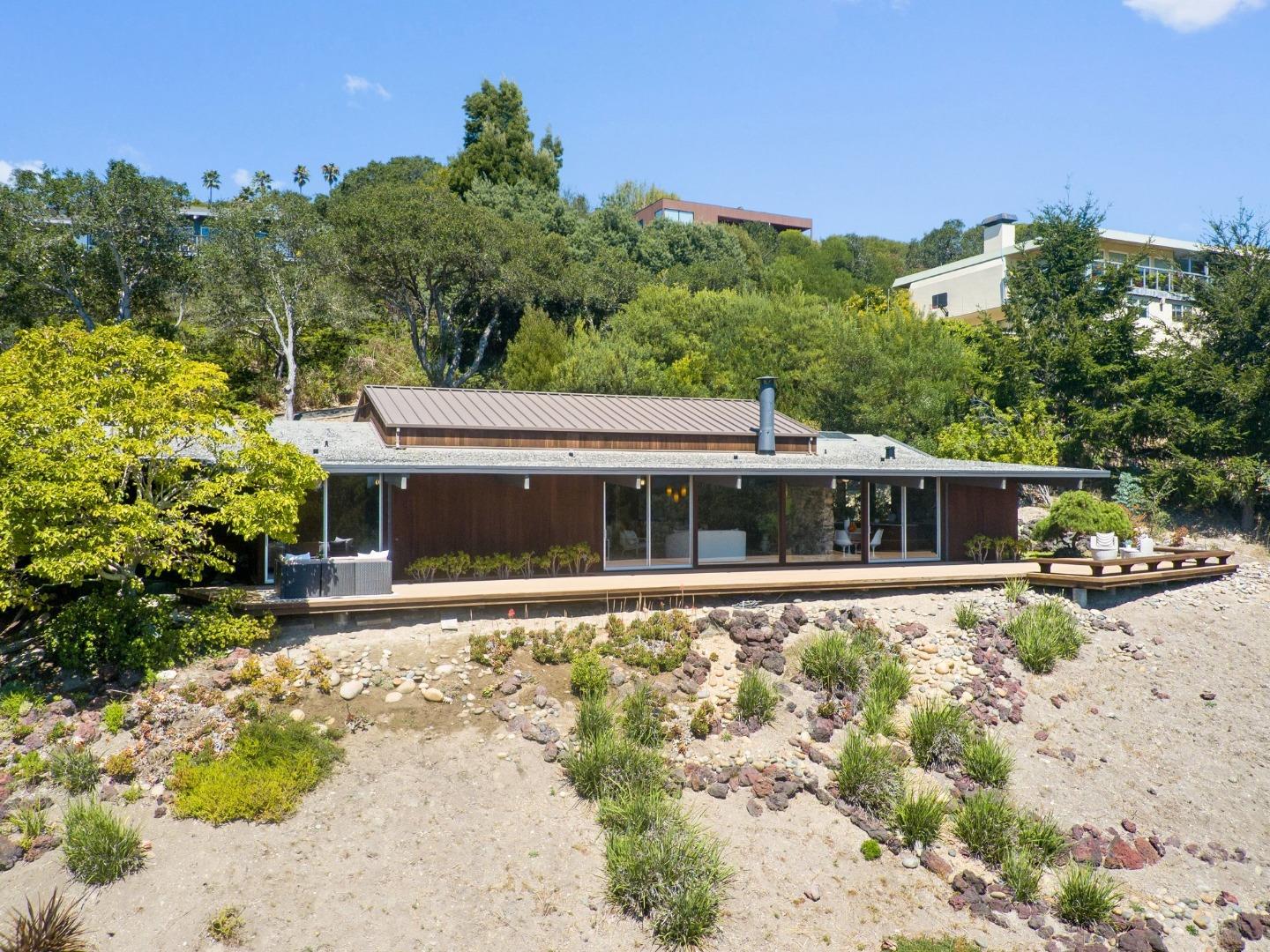 81 Pasatiempo DR