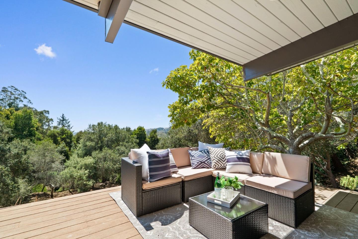 81 Pasatiempo DR