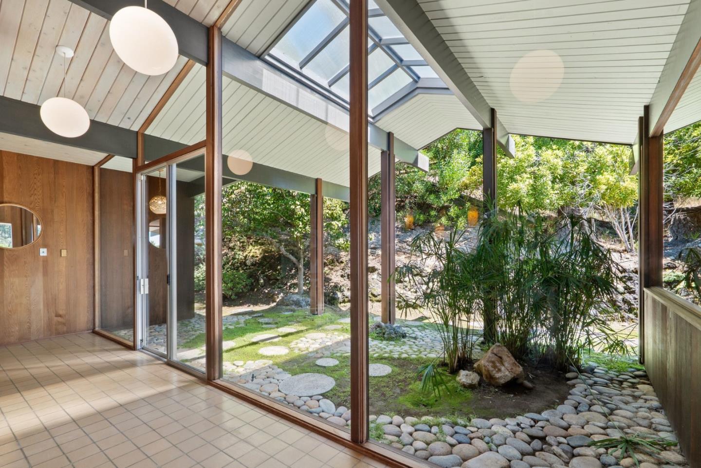 81 Pasatiempo DR