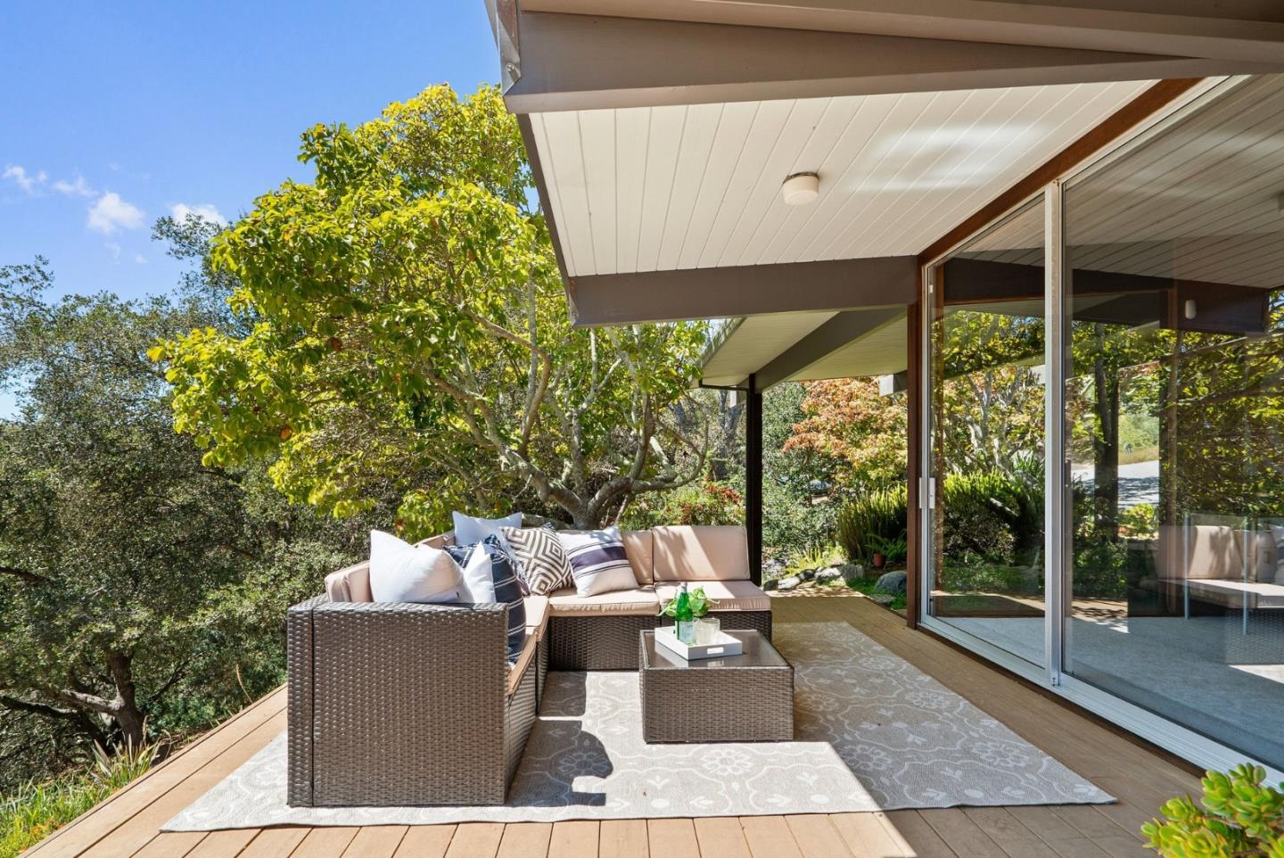 81 Pasatiempo DR