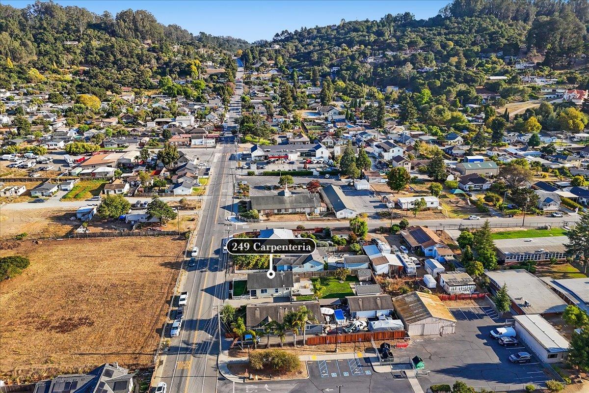 249 Carpenteria RD