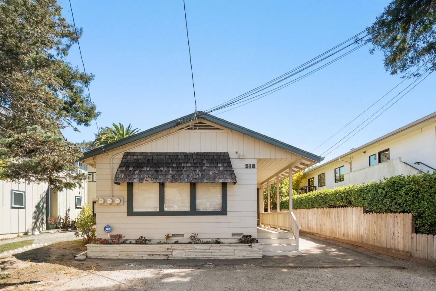 516 AVE