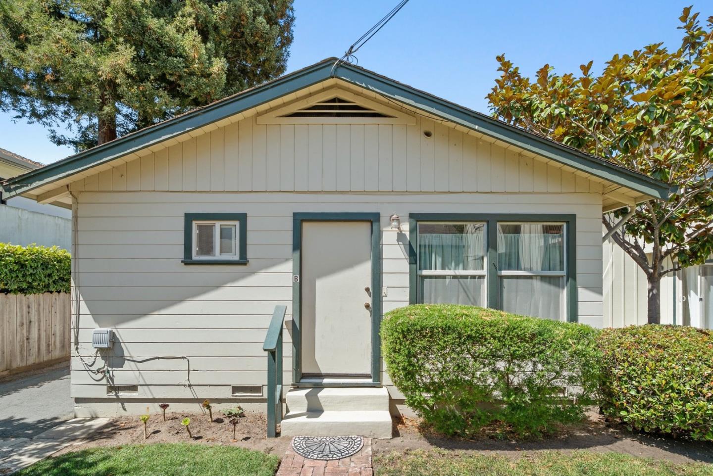 516 AVE
