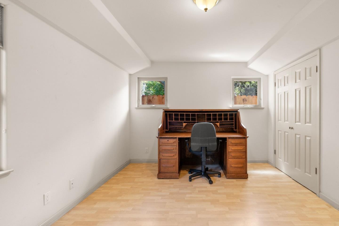 518 AVE