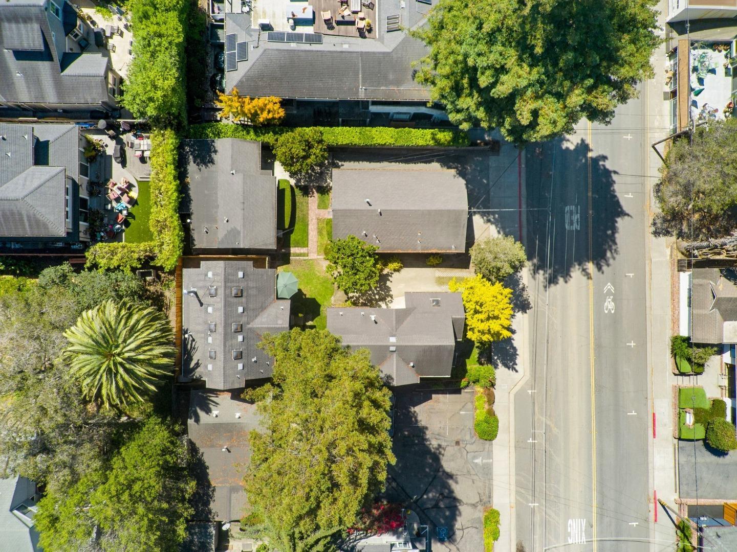 518 AVE