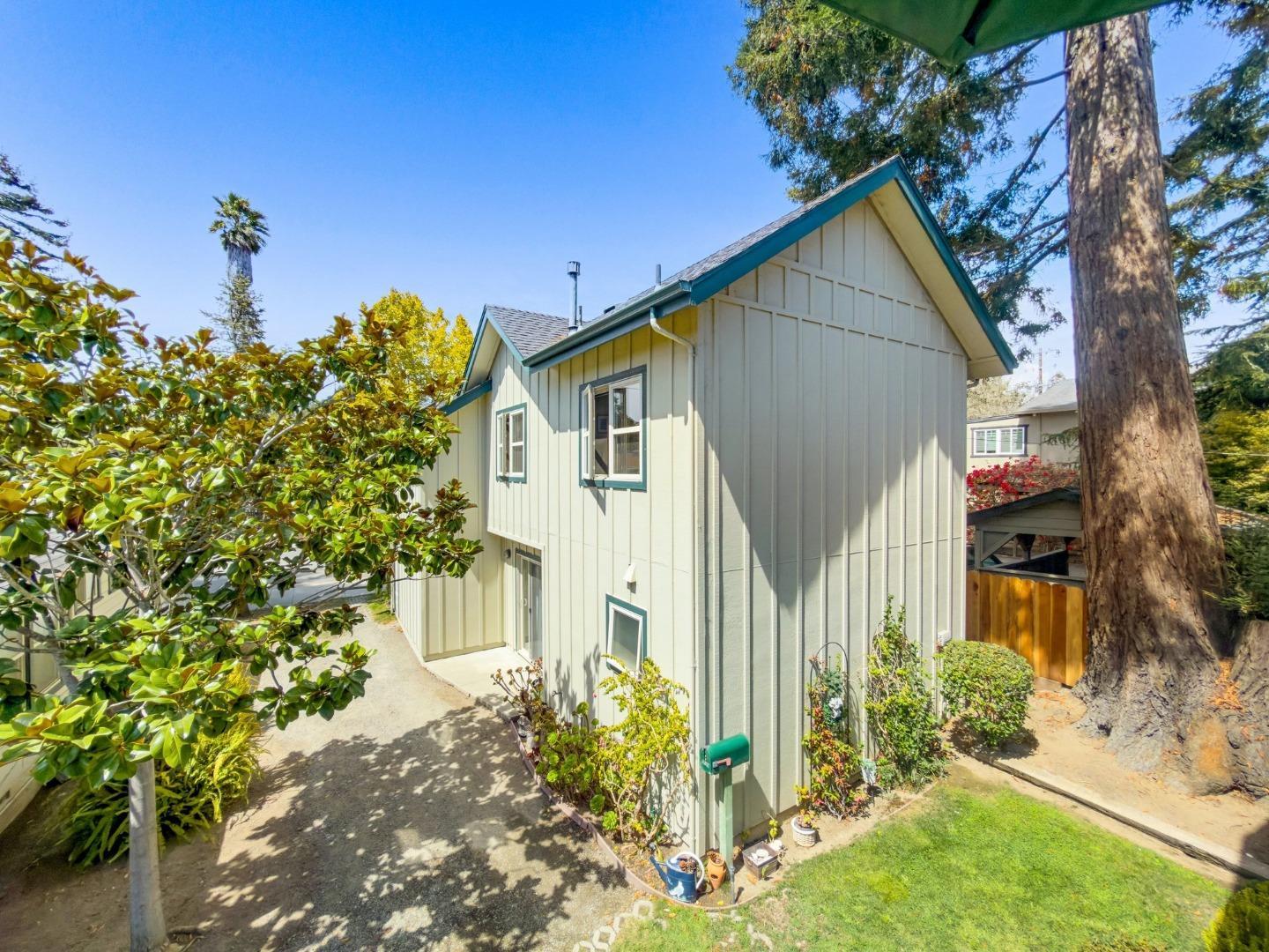 518 AVE