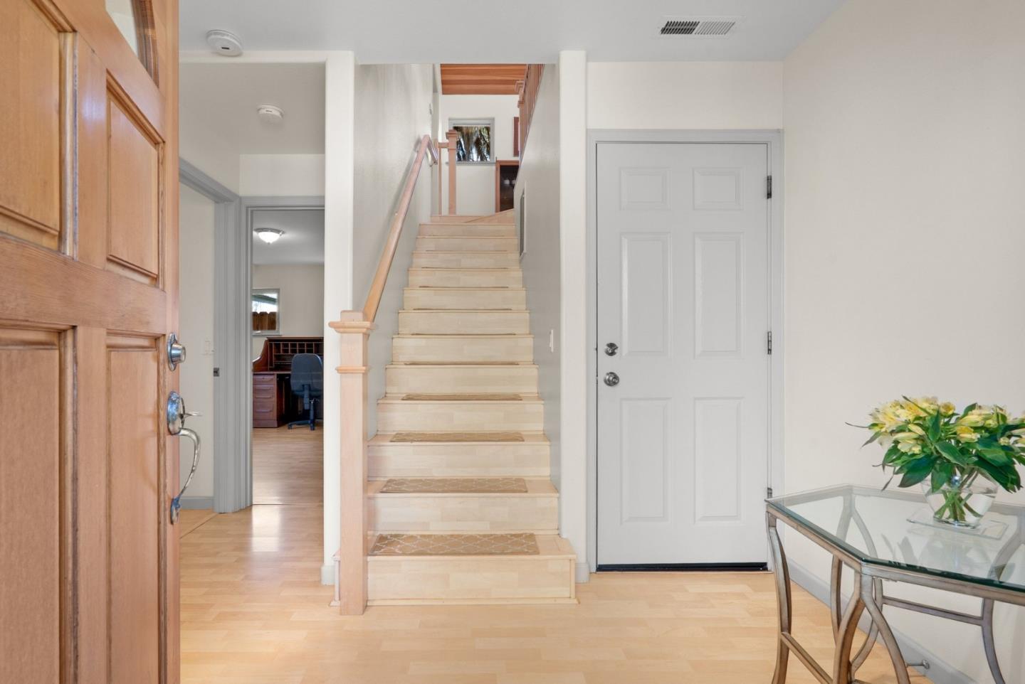 518 AVE