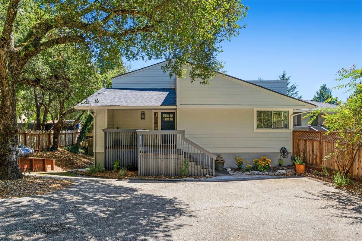 188 Kelly LN