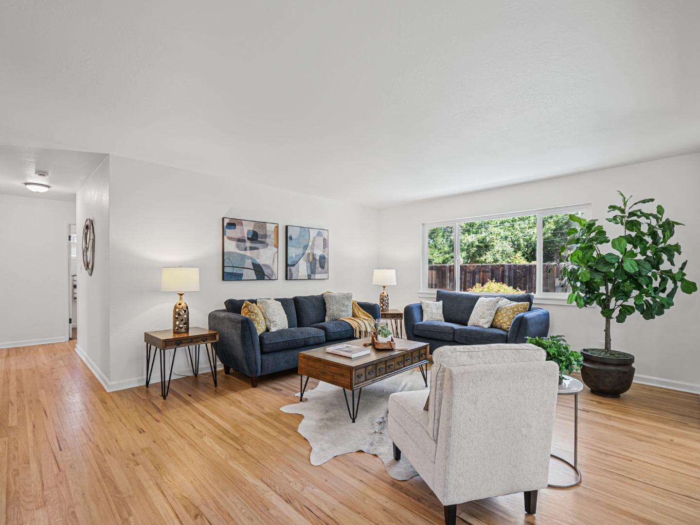 4868 Kingston WAY