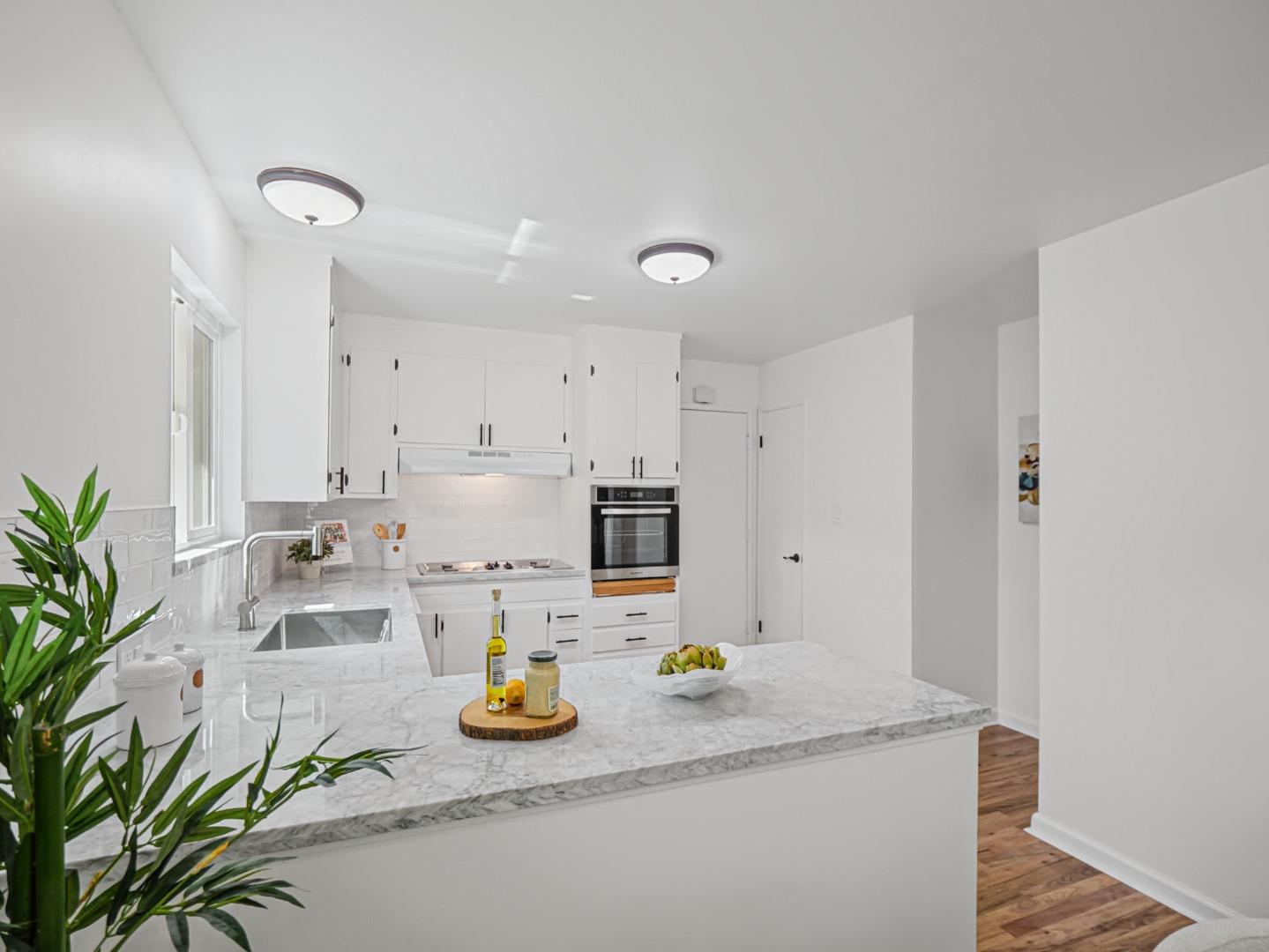 4868 Kingston WAY