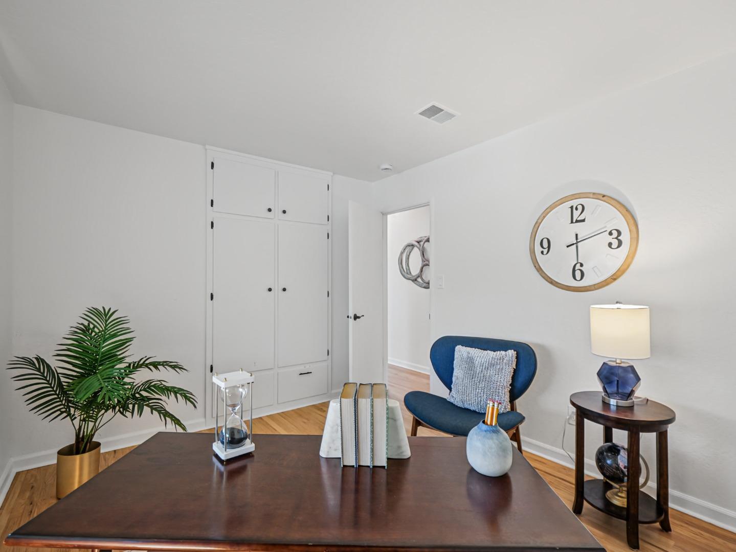 4868 Kingston WAY