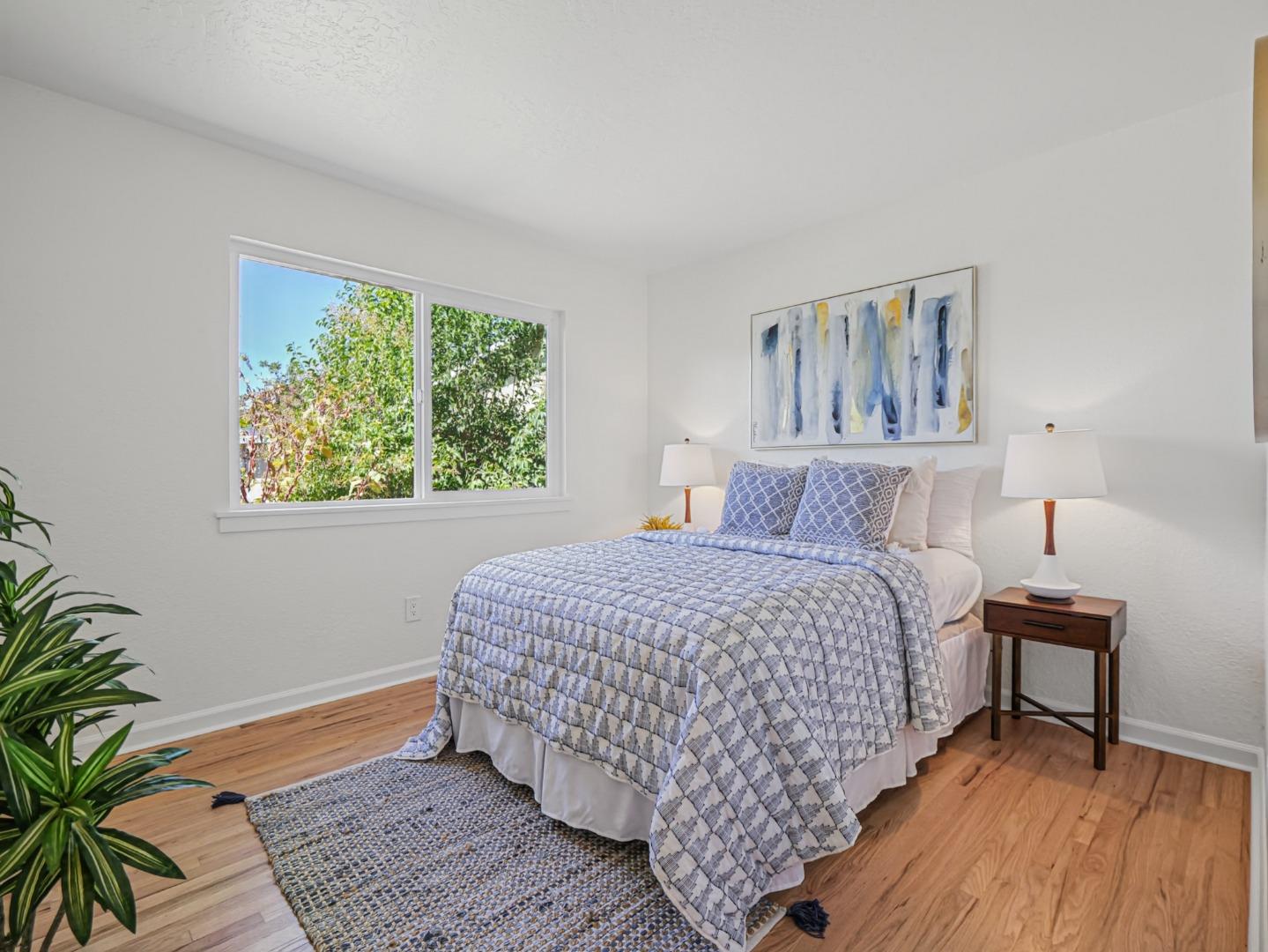 4868 Kingston WAY