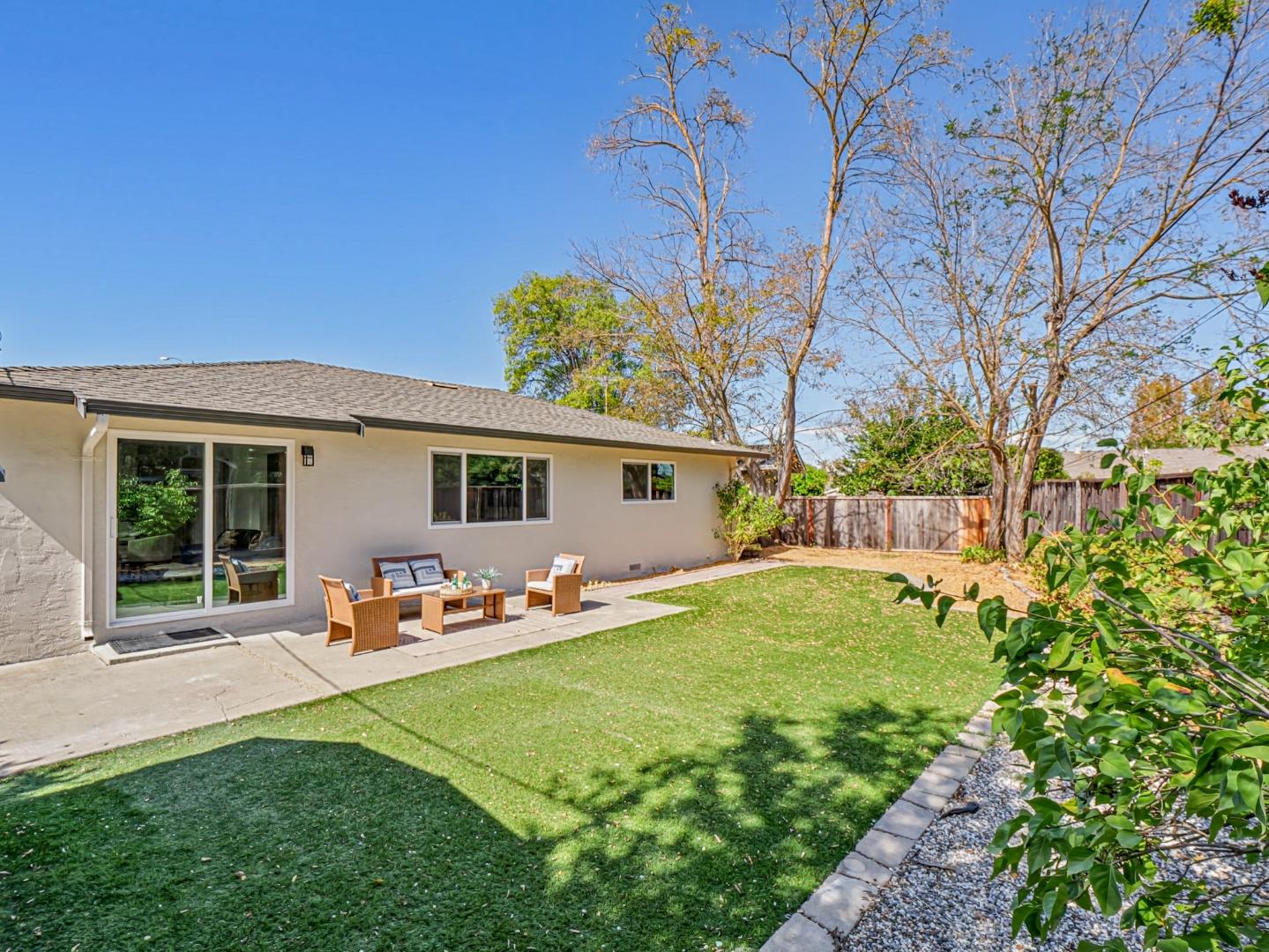 4868 Kingston WAY