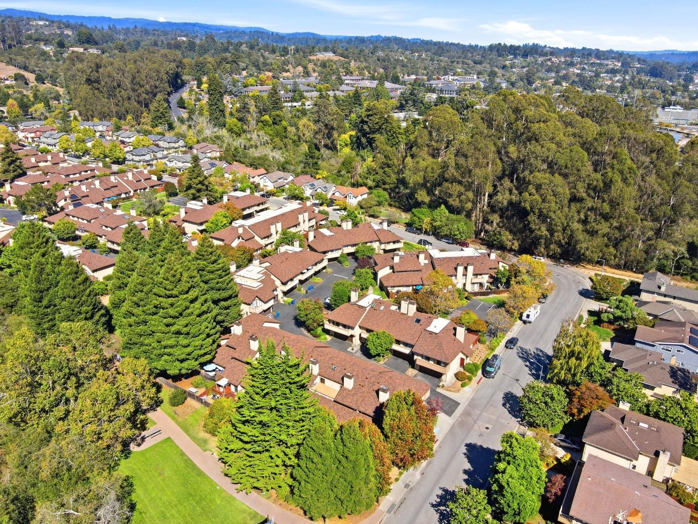 2907 Crocker