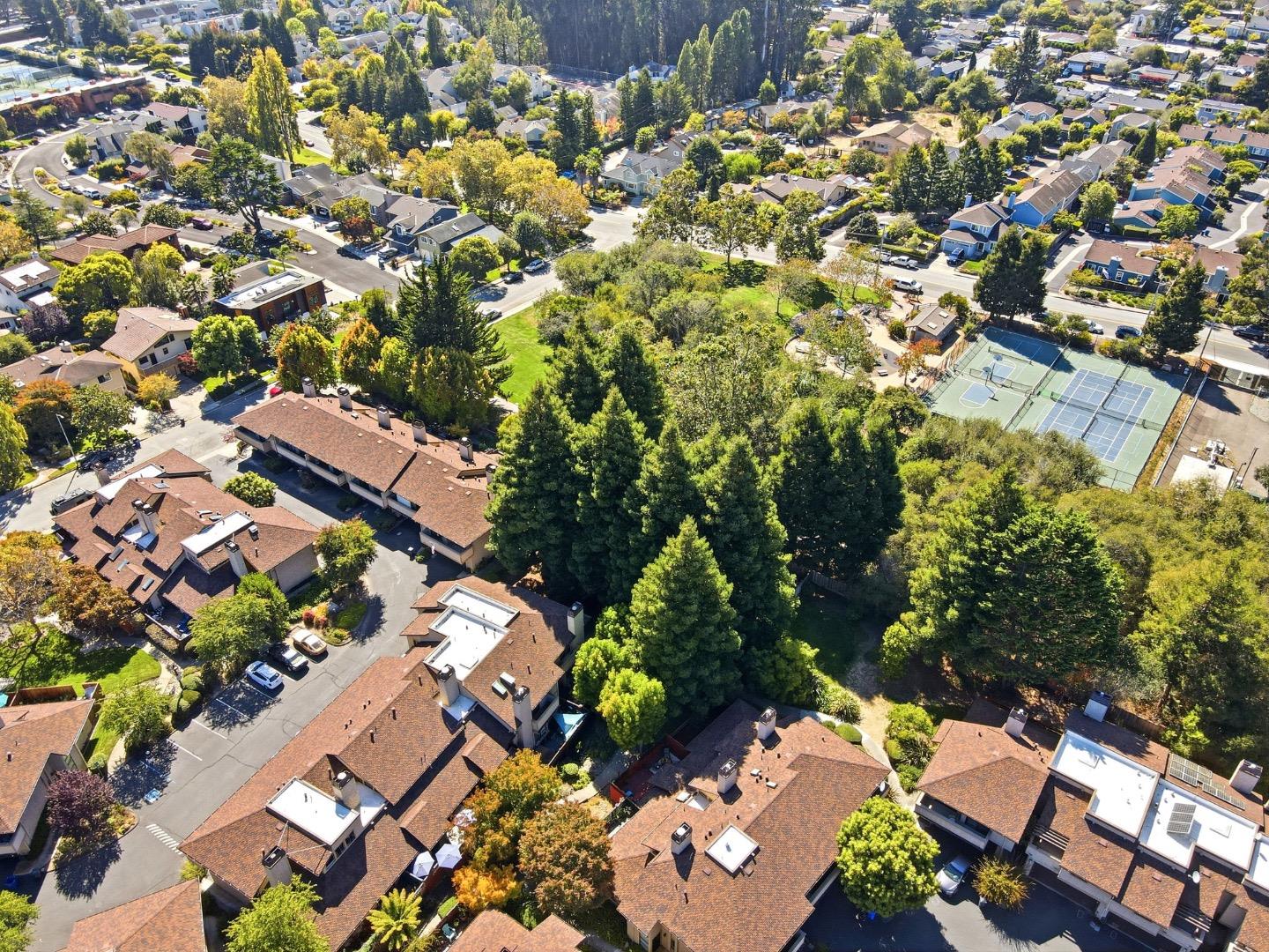 2907 Crocker