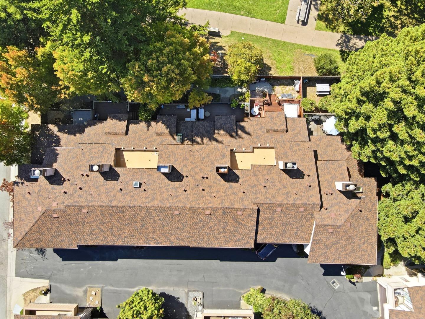 2907 Crocker
