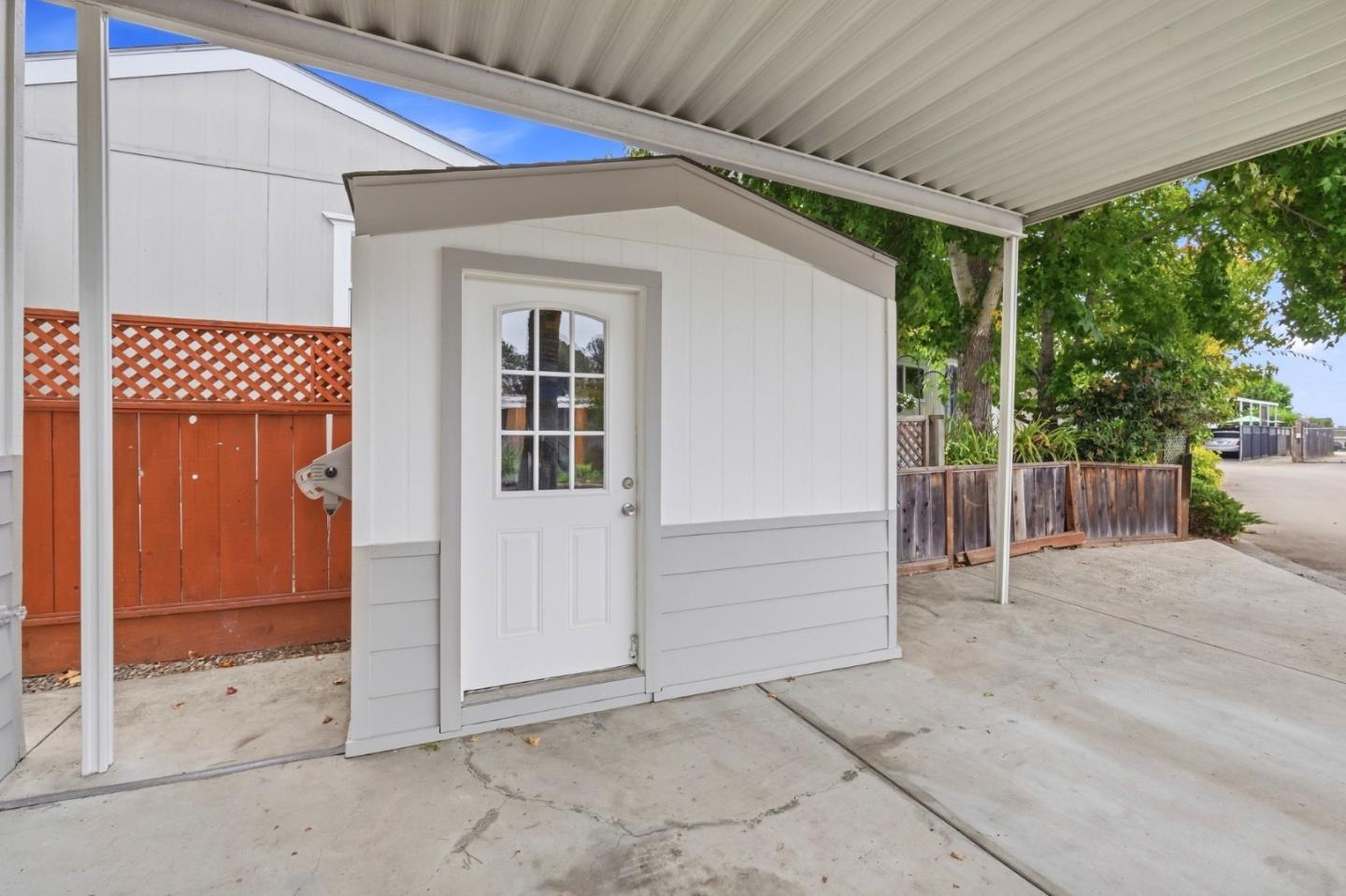 100 N Rodeo Gulch RD 69