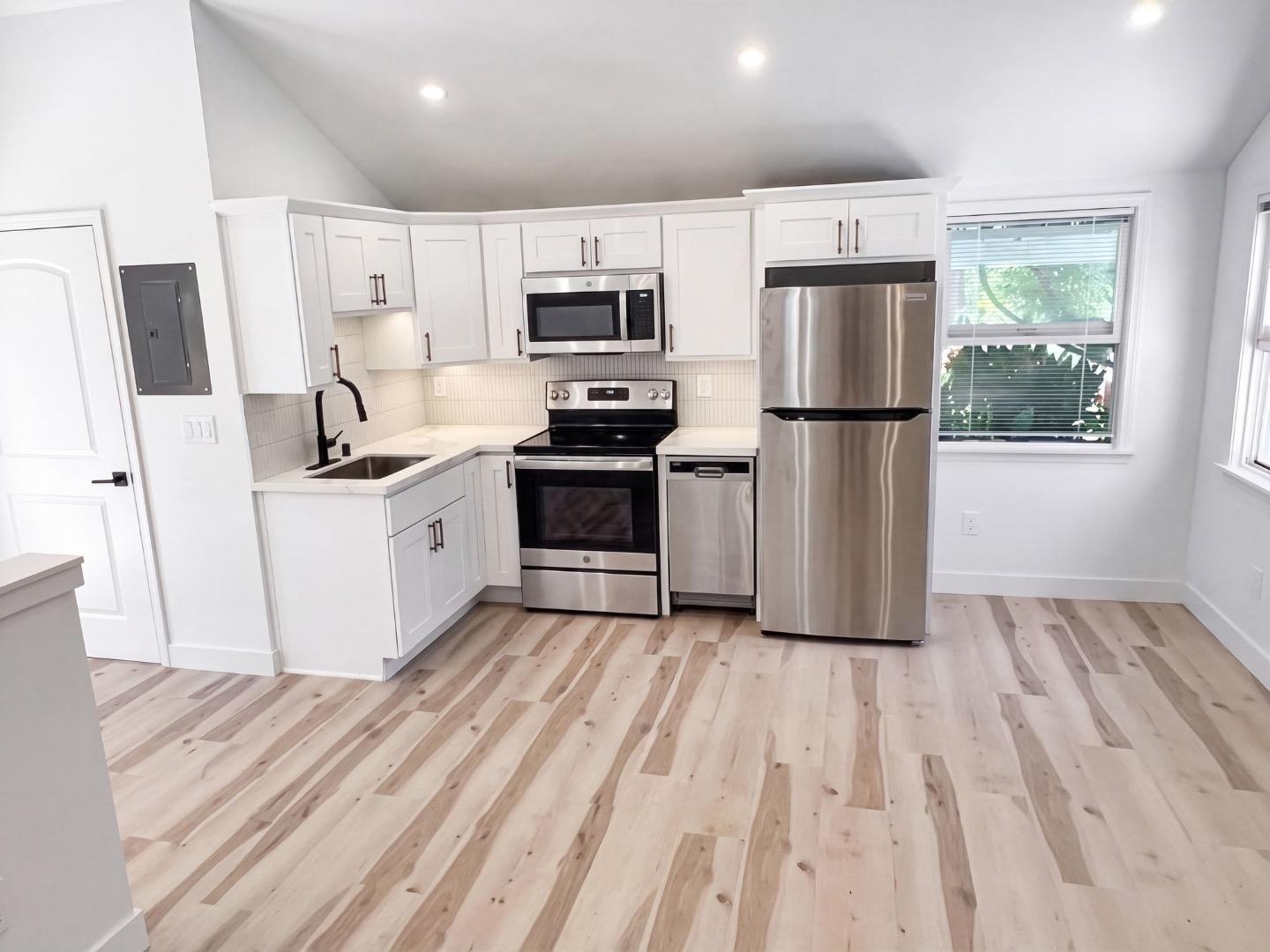 402 Bernal ST