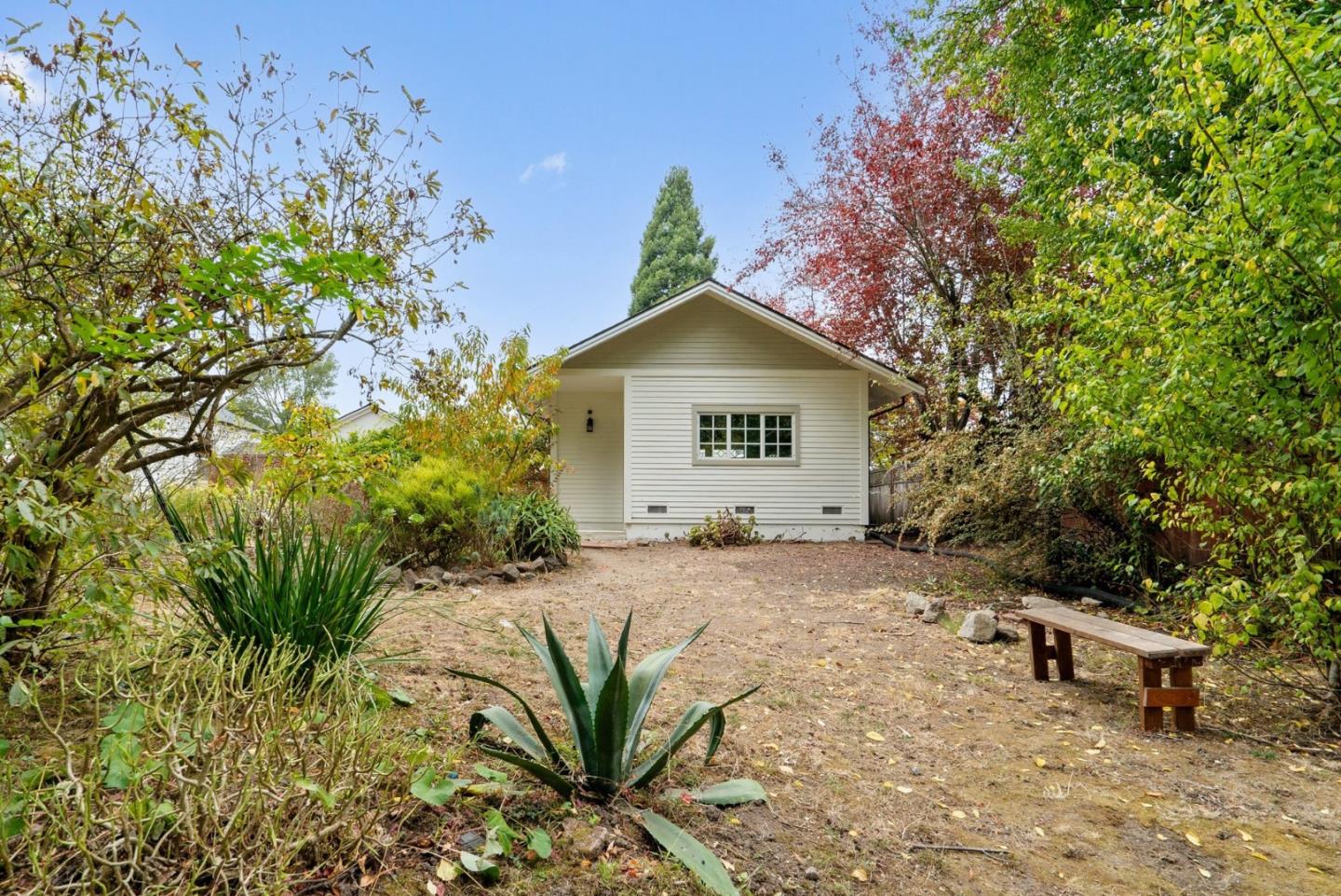 402 Bernal ST
